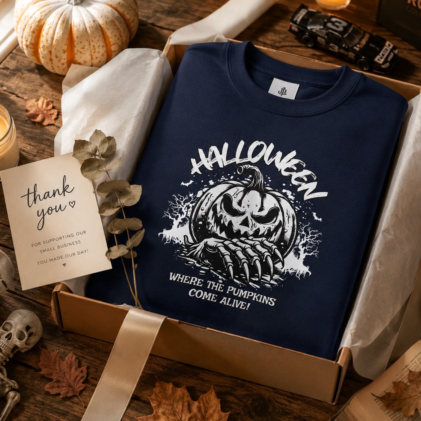 Halloween Pumpkin Crewneck Sweatshirt – Vintage Jack-O'-Lantern Graphic