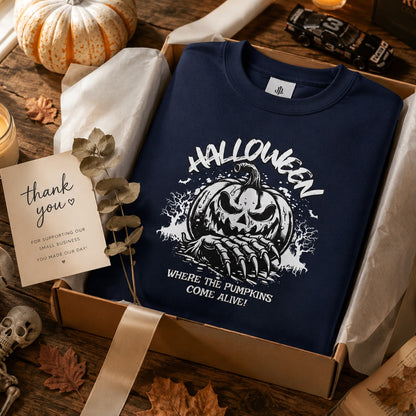 Halloween Pumpkin Crewneck Sweatshirt – Vintage Jack-O'-Lantern Graphic
